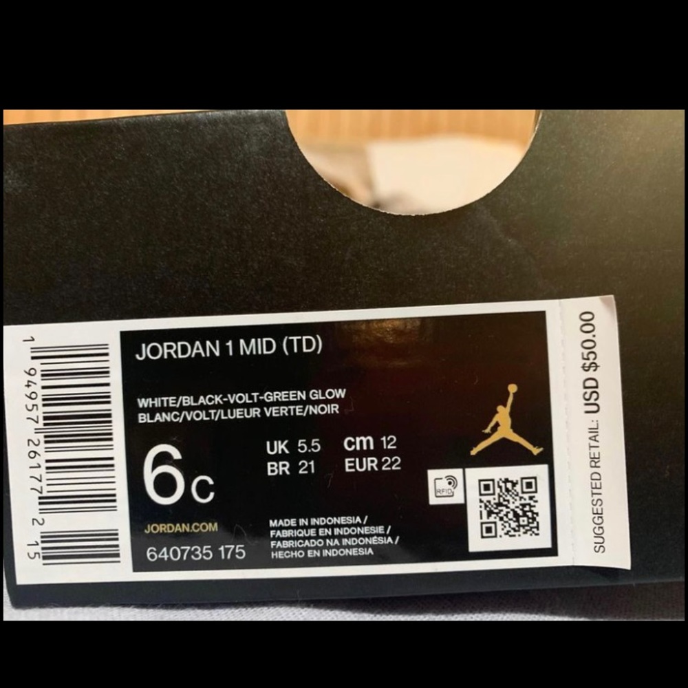 Brand NEW never worn.